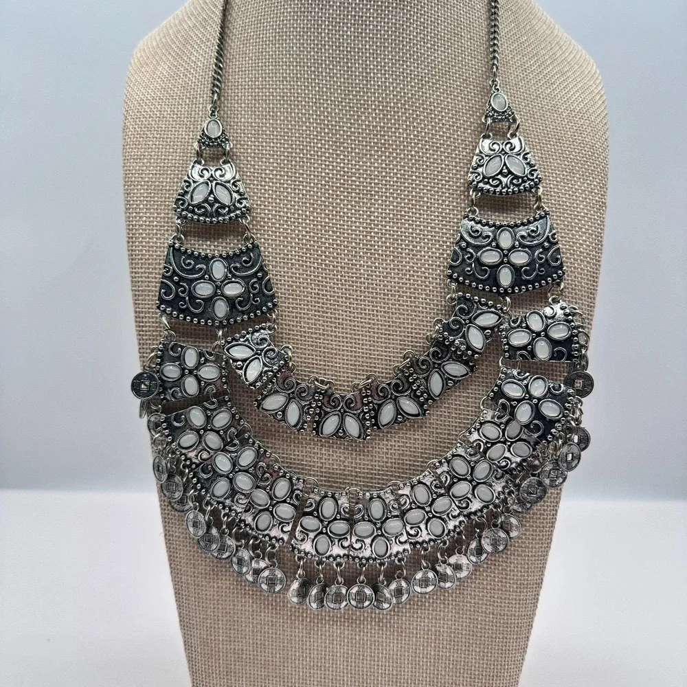 Vintage‎ 80s Boho Tribal Necklace Silver Tone White Stone Coin Dangle